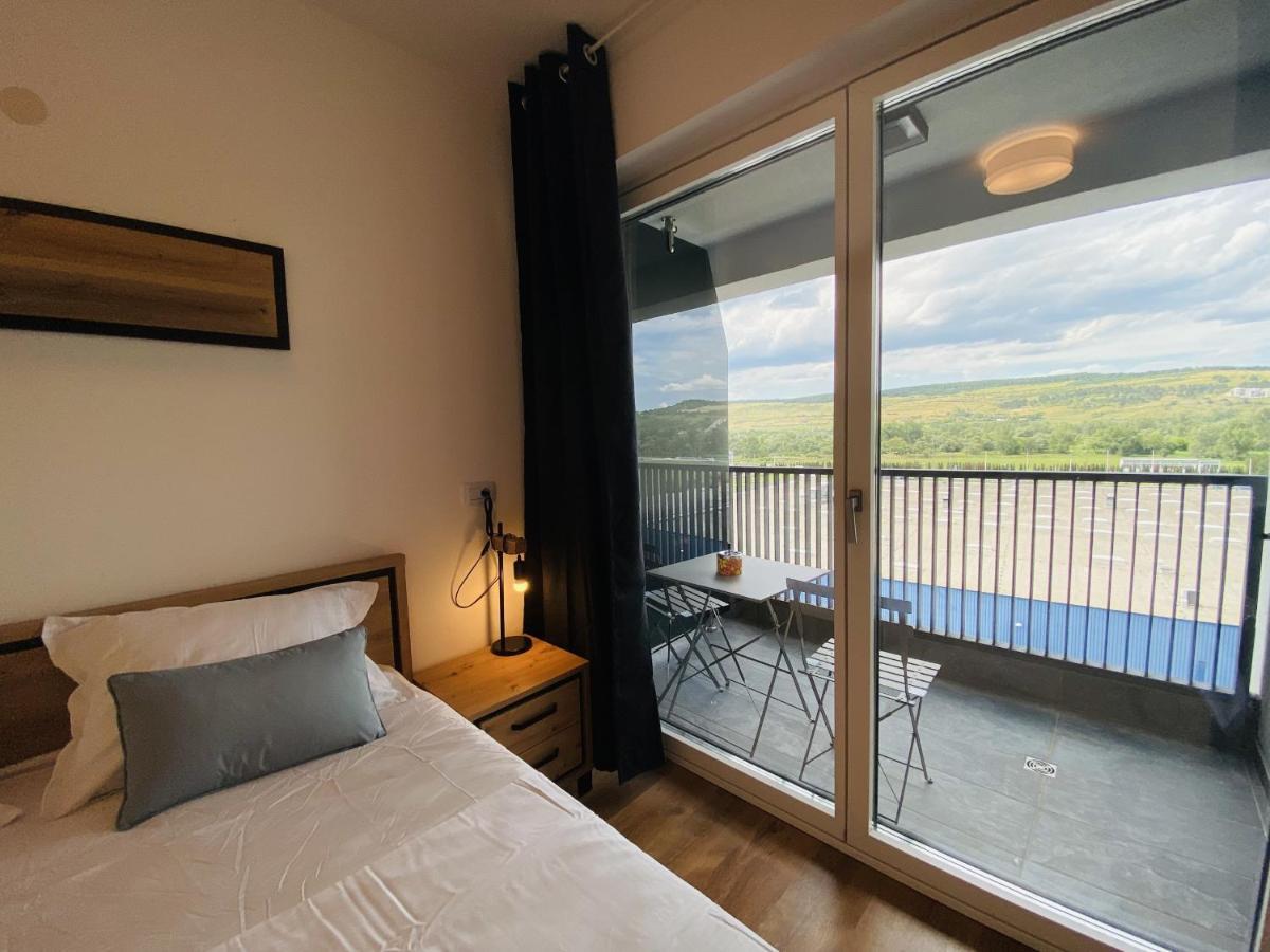 Deluxe Apartment With Balcony And Private Parking In Colvmna Residence Kluż-Napoka Zewnętrze zdjęcie
